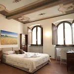 Konukevi La Corte Del Re & 4*