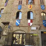 Konukevi La Corte Del Re & 4*