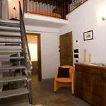 Konukevi La Corte Del Re & 4*
