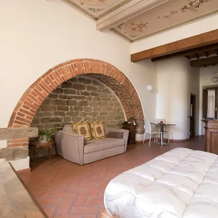 Guest house La Corte Del Re & 2*