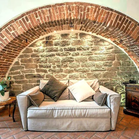 Guest house La Corte Del Re & Arezzo