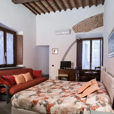 Guest house La Corte Del Re & Arezzo